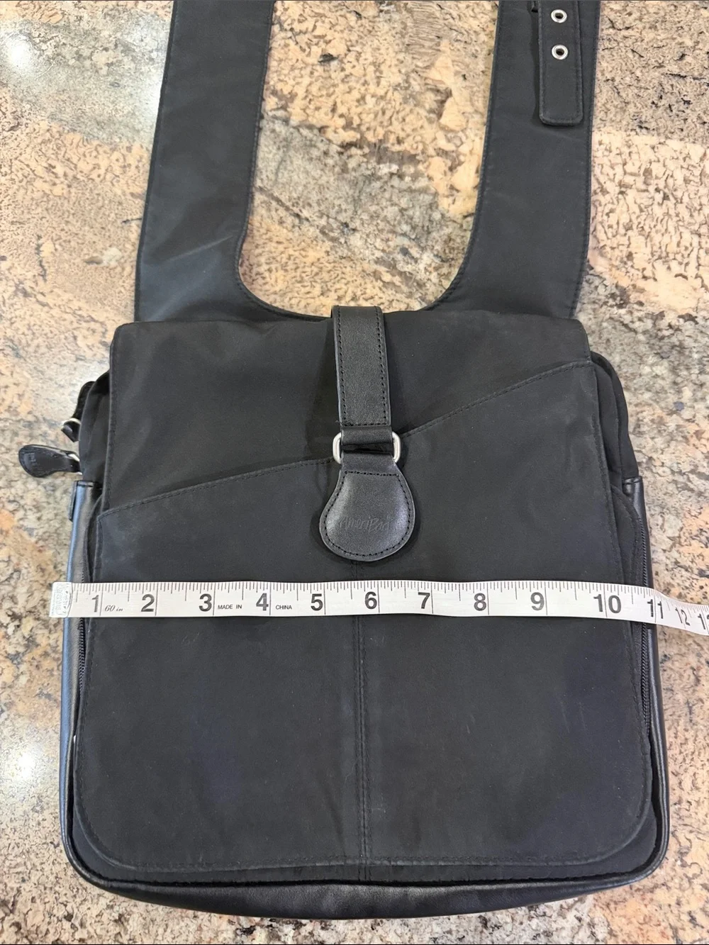 Ameribag Black Men's Messenger Crossbody Bag